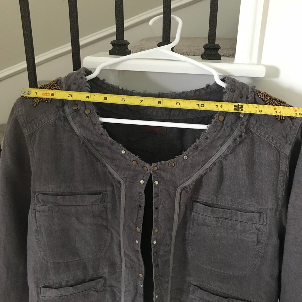 Wrap cropped linen jacket with bead embellishment - Picture 5 of 7